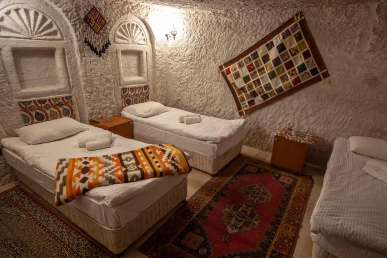 Seven Rock Cave Hostel